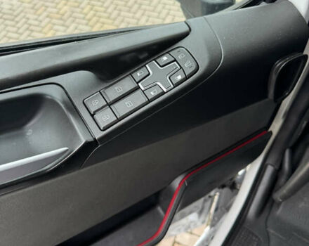 Белый Вольво FH 13, объемом двигателя 12.9 л и пробегом 870 тыс. км за 43500 $, фото 39 на Automoto.ua