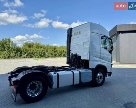Белый Вольво FH 13, объемом двигателя 0 л и пробегом 590 тыс. км за 49999 $, фото 13 на Automoto.ua