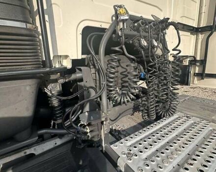 Вольво FH 13 2019 у Черкасах на Automoto.ua Білий Вольво FH 13, об'ємом двигуна 0 л та пробігом 650 тис. км за 55000 $, фото 11 на Automoto.ua