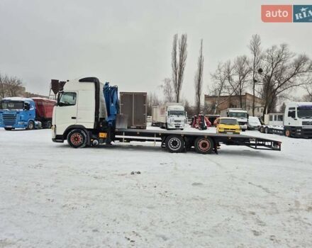 Белый Вольво FH 13, объемом двигателя 12.78 л и пробегом 428 тыс. км за 35500 $, фото 8 на Automoto.ua