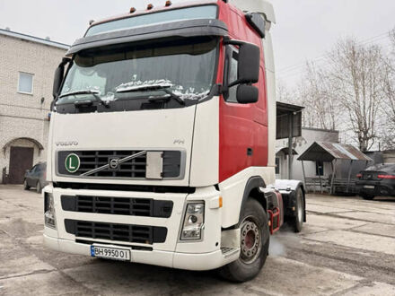 Белый Вольво FH 13, объемом двигателя 12.9 л и пробегом 1 тыс. км за 11000 $, фото 1 на Automoto.ua