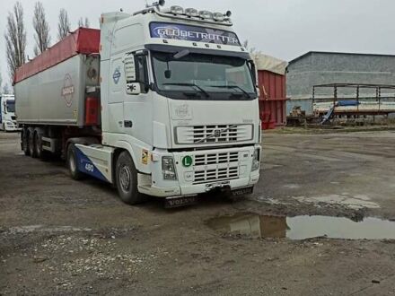 Вольво FH 13 2007 в Каменце-Подольском на Automoto.ua Белый Вольво FH 13, объемом двигателя 12.9 л и пробегом 1 тыс. км за 15200 $, фото 1 на Automoto.ua
