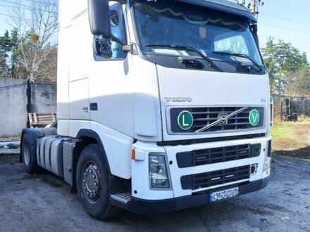 Білий Вольво FH 13, об'ємом двигуна 12.6 л та пробігом 1 тис. км за 12500 $, фото 1 на Automoto.ua