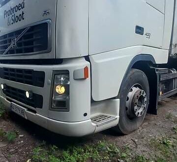 Вольво FH 13 2008 в Киеве на Automoto.ua Белый Вольво FH 13, объемом двигателя 12.78 л и пробегом 1 тыс. км за 22000 $, фото 1 на Automoto.ua