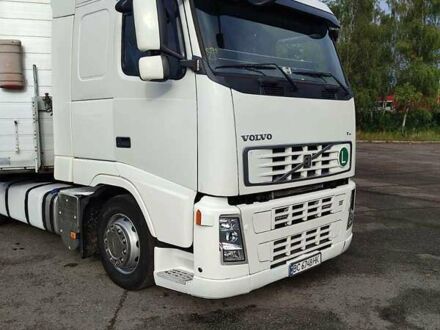 Вольво FH 13 2008 у Яворове на Automoto.ua Білий Вольво FH 13, об'ємом двигуна 12.9 л та пробігом 1 тис. км за 11000 $, фото 1 на Automoto.ua