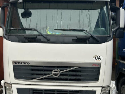 Вольво FH 13 2010 у Тернополі на Automoto.ua Білий Вольво FH 13, об'ємом двигуна 12.9 л та пробігом 1 тис. км за 13500 $, фото 1 на Automoto.ua