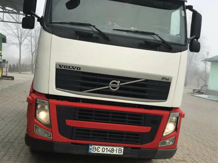 Білий Вольво FH 13, об'ємом двигуна 12.78 л та пробігом 950 тис. км за 32000 $, фото 1 на Automoto.ua