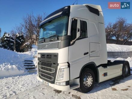 Білий Вольво FH 13, об'ємом двигуна 12.9 л та пробігом 928 тис. км за 38033 $, фото 1 на Automoto.ua