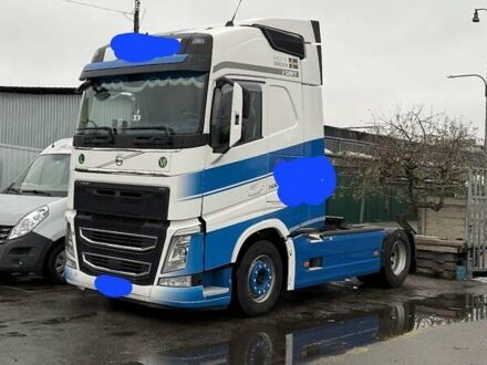 Білий Вольво FH 13, об'ємом двигуна 0 л та пробігом 920 тис. км за 38557 $, фото 1 на Automoto.ua