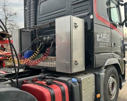 Черный Вольво FH 13, объемом двигателя 12.8 л и пробегом 580 тыс. км за 41744 $, фото 3 на Automoto.ua