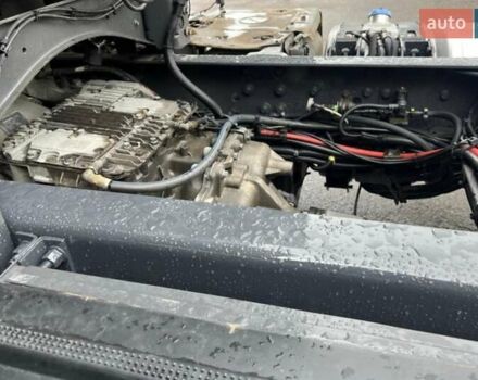 Черный Вольво FH 13, объемом двигателя 13 л и пробегом 900 тыс. км за 27300 $, фото 32 на Automoto.ua