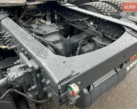 Черный Вольво FH 13, объемом двигателя 13 л и пробегом 900 тыс. км за 27300 $, фото 35 на Automoto.ua