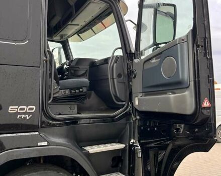 Вольво FH 13 2012 у Тячеве на Automoto.ua Чорний Вольво FH 13, об'ємом двигуна 12.9 л та пробігом 837 тис. км за 26500 $, фото 19 на Automoto.ua