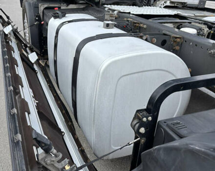 Черный Вольво FH 13, объемом двигателя 12.78 л и пробегом 120 тыс. км за 41500 $, фото 19 на Automoto.ua