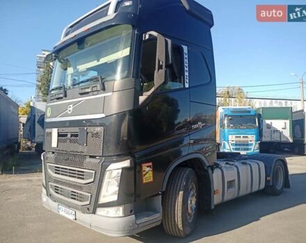 Чорний Вольво FH 13, об'ємом двигуна 0 л та пробігом 760 тис. км за 35000 $, фото 6 на Automoto.ua
