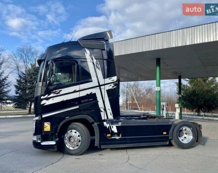 Чорний Вольво FH 13, об'ємом двигуна 0 л та пробігом 979 тис. км за 33900 $, фото 5 на Automoto.ua
