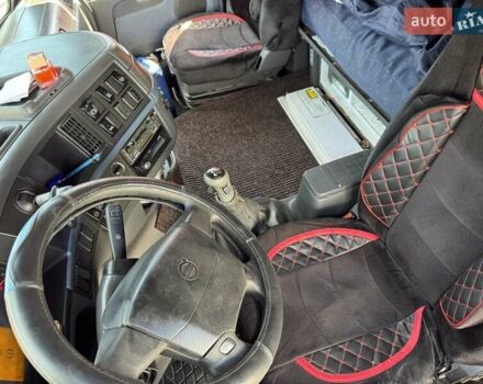 Червоний Вольво FH 13, об'ємом двигуна 0 л та пробігом 1 тис. км за 8600 $, фото 5 на Automoto.ua