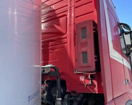 Красный Вольво FH 13, объемом двигателя 12.78 л и пробегом 1 тыс. км за 15500 $, фото 4 на Automoto.ua