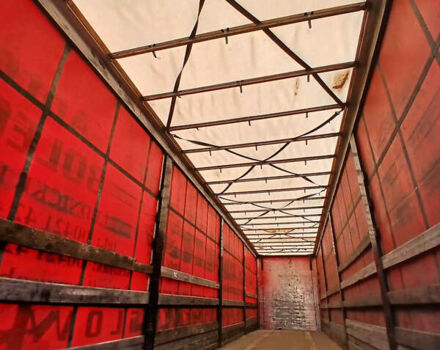 Красный Вольво FH 13, объемом двигателя 0 л и пробегом 1 тыс. км за 17500 $, фото 12 на Automoto.ua