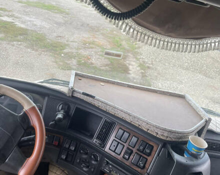 Красный Вольво FH 13, объемом двигателя 12.78 л и пробегом 1 тыс. км за 15500 $, фото 2 на Automoto.ua