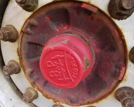 Красный Вольво FH 13, объемом двигателя 0 л и пробегом 1 тыс. км за 17500 $, фото 19 на Automoto.ua