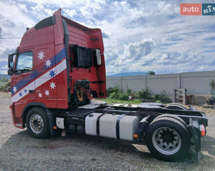 Красный Вольво FH 13, объемом двигателя 0 л и пробегом 1 тыс. км за 17500 $, фото 6 на Automoto.ua