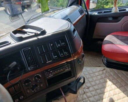 Красный Вольво FH 13, объемом двигателя 0 л и пробегом 1 тыс. км за 17500 $, фото 29 на Automoto.ua