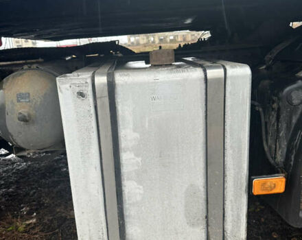 Красный Вольво FH 13, объемом двигателя 0 л и пробегом 900 тыс. км за 11500 $, фото 5 на Automoto.ua