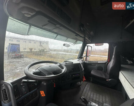 Красный Вольво FH 13, объемом двигателя 0 л и пробегом 900 тыс. км за 11500 $, фото 9 на Automoto.ua