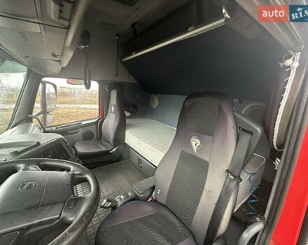 Красный Вольво FH 13, объемом двигателя 0 л и пробегом 900 тыс. км за 11500 $, фото 8 на Automoto.ua