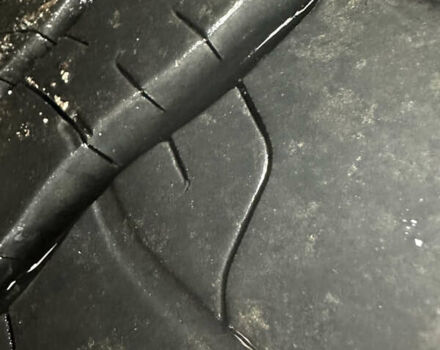 Красный Вольво FH 13, объемом двигателя 0 л и пробегом 900 тыс. км за 11500 $, фото 3 на Automoto.ua