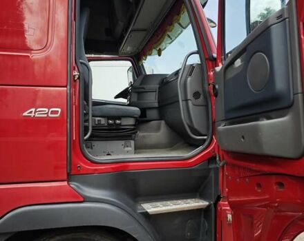 Червоний Вольво FH 13, об'ємом двигуна 12.78 л та пробігом 120 тис. км за 16500 $, фото 38 на Automoto.ua