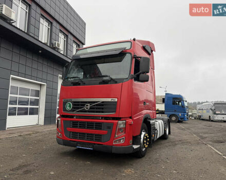 Красный Вольво FH 13, объемом двигателя 12.78 л и пробегом 1000 тыс. км за 18899 $, фото 3 на Automoto.ua