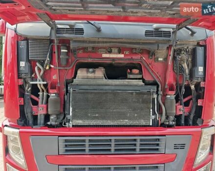 Червоний Вольво FH 13, об'ємом двигуна 12.78 л та пробігом 120 тис. км за 16500 $, фото 1 на Automoto.ua