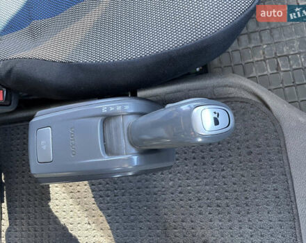 Червоний Вольво FH 13, об'ємом двигуна 12.9 л та пробігом 1 тис. км за 34838 $, фото 18 на Automoto.ua