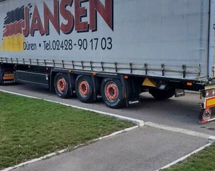 Красный Вольво FH 13, объемом двигателя 12.9 л и пробегом 825 тыс. км за 43000 $, фото 9 на Automoto.ua