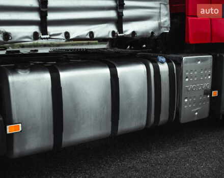 Червоний Вольво FH 13, об'ємом двигуна 12.78 л та пробігом 905 тис. км за 23500 $, фото 21 на Automoto.ua