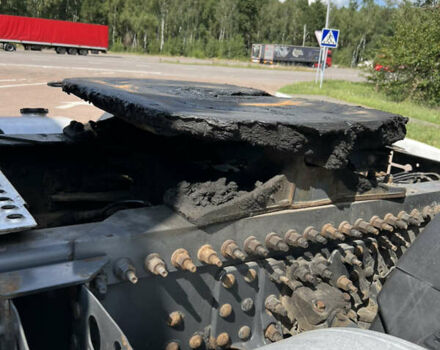 Красный Вольво FH 13, объемом двигателя 12.8 л и пробегом 1 тыс. км за 21000 $, фото 18 на Automoto.ua