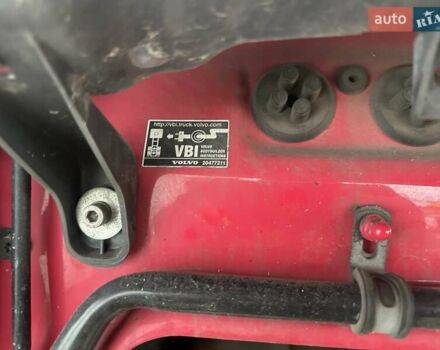 Красный Вольво FH 13, объемом двигателя 0 л и пробегом 620 тыс. км за 23999 $, фото 17 на Automoto.ua