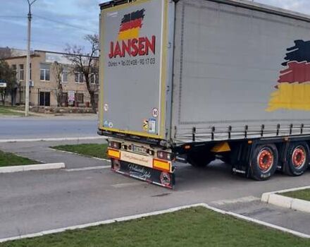 Красный Вольво FH 13, объемом двигателя 12.9 л и пробегом 825 тыс. км за 43000 $, фото 6 на Automoto.ua