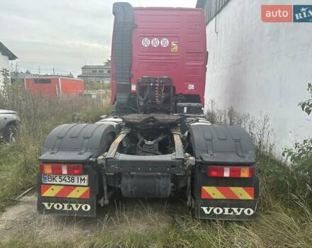 Вольво FH 13 2012 в Ровно на Automoto.ua Красный Вольво FH 13, объемом двигателя 0 л и пробегом 620 тыс. км за 25000 $, фото 3 на Automoto.ua