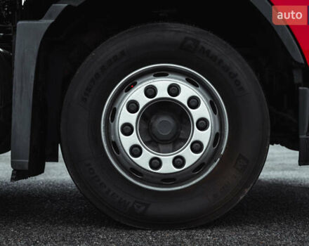 Червоний Вольво FH 13, об'ємом двигуна 12.78 л та пробігом 905 тис. км за 23500 $, фото 5 на Automoto.ua