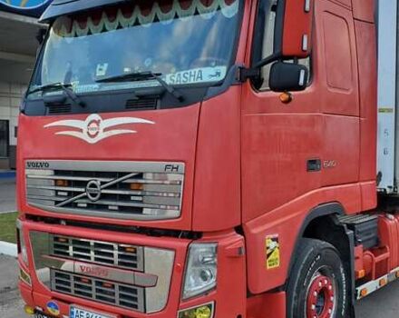 Красный Вольво FH 13, объемом двигателя 12.9 л и пробегом 825 тыс. км за 43000 $, фото 14 на Automoto.ua