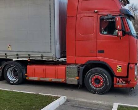 Красный Вольво FH 13, объемом двигателя 12.9 л и пробегом 825 тыс. км за 43000 $, фото 2 на Automoto.ua