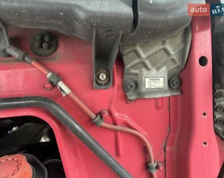 Красный Вольво FH 13, объемом двигателя 0 л и пробегом 620 тыс. км за 23999 $, фото 14 на Automoto.ua