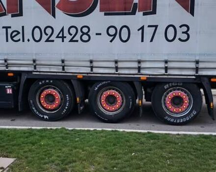 Красный Вольво FH 13, объемом двигателя 12.9 л и пробегом 825 тыс. км за 43000 $, фото 10 на Automoto.ua