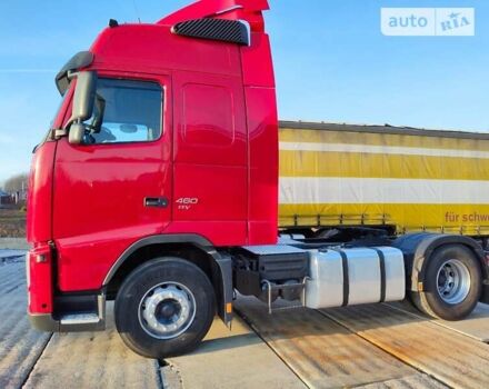 Красный Вольво FH 13, объемом двигателя 12.78 л и пробегом 80 тыс. км за 27000 $, фото 1 на Automoto.ua