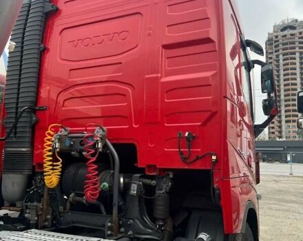Красный Вольво FH 13, объемом двигателя 12.9 л и пробегом 957 тыс. км за 32000 $, фото 15 на Automoto.ua