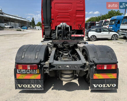 Красный Вольво FH 13, объемом двигателя 12.9 л и пробегом 812 тыс. км за 34900 $, фото 41 на Automoto.ua