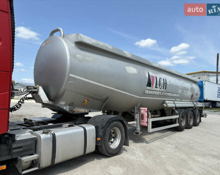 Красный Вольво FH 13, объемом двигателя 12.9 л и пробегом 812 тыс. км за 34900 $, фото 20 на Automoto.ua